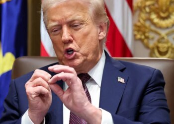 Trump veut que son nom soit apposé sur une nouvelle flotte de cuirassés qui n'auraient « aucune utilité tactique »